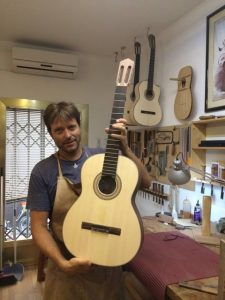 Stephen Hill Guitarmaker